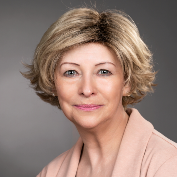  Heike Riznar