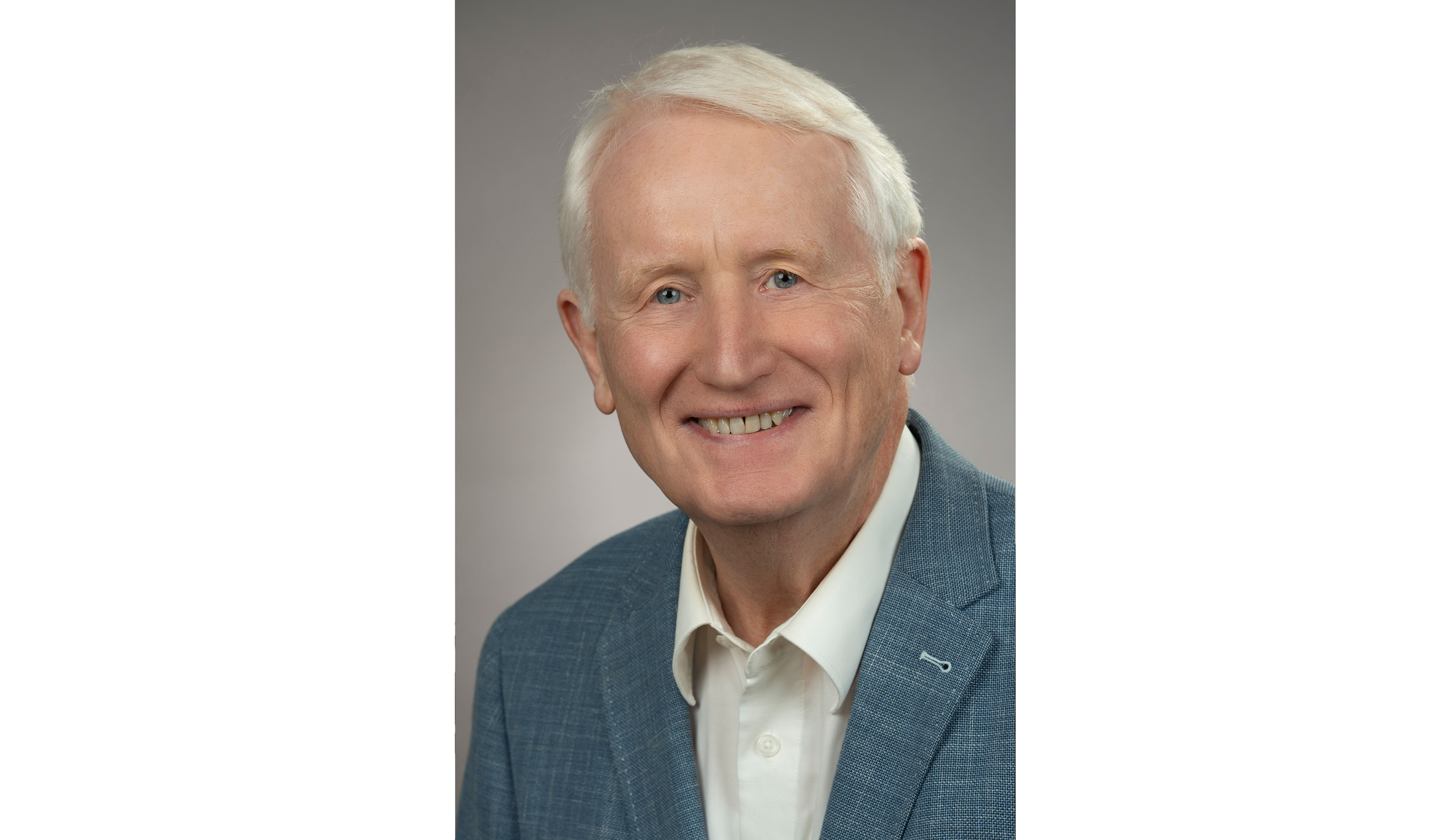 Dr. Heinz Schmitz<br>
Journalist<br>
Listenplatz 1